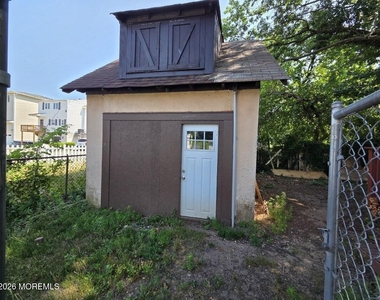 225 Shore Boulevard - Photo Thumbnail 23