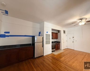 Tiemann Place - Photo Thumbnail 1