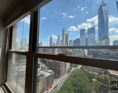 Greenwich Street - Photo Thumbnail 15