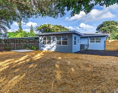 1541 Nw 7th Terrace - Photo Thumbnail 17