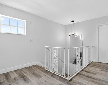 495 Se 8th Street - Photo Thumbnail 9