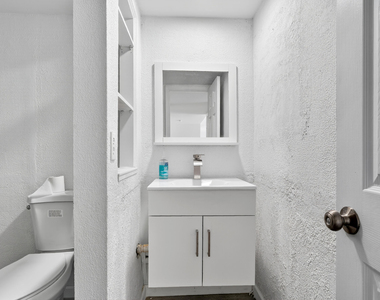 495 Se 8th Street - Photo Thumbnail 18