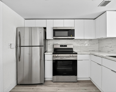 495 Se 8th Street - Photo Thumbnail 15