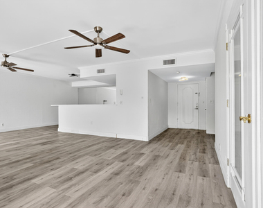 495 Se 8th Street - Photo Thumbnail 6