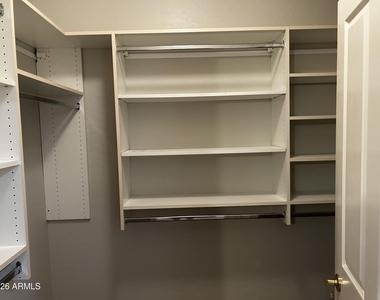 19103 N Emerald Cove Way - Photo Thumbnail 12