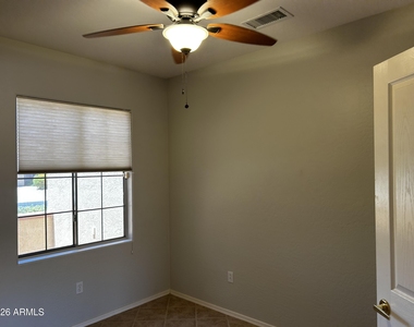 19103 N Emerald Cove Way - Photo Thumbnail 10