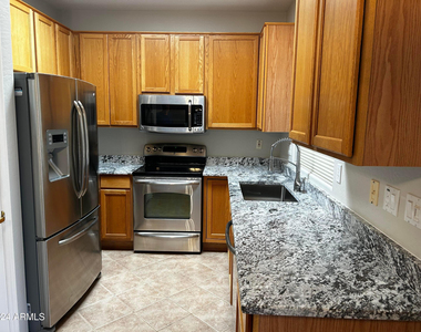 19103 N Emerald Cove Way - Photo Thumbnail 1