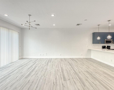502 Sw 4th Avenue - Photo Thumbnail 6
