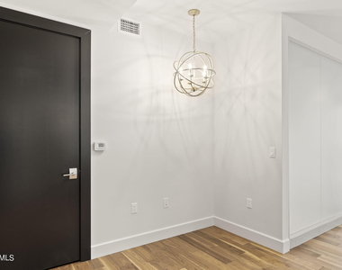 4422 N 75th Street - Photo Thumbnail 6