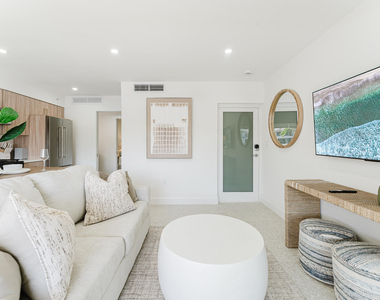 1075 Spanish River Road - Photo Thumbnail 24