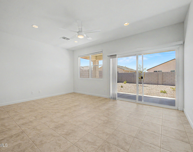 5457 E Cinder Lane - Photo Thumbnail 6