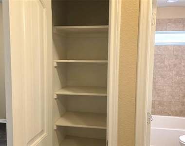 11504 Starlight Ranch Trail - Photo Thumbnail 19