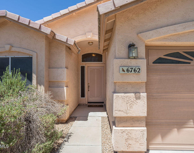 6762 W Del Mar Lane - Photo Thumbnail 1