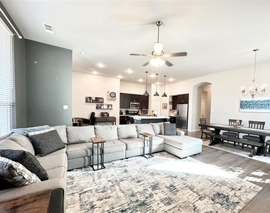 1593 Kessler Drive - Photo Thumbnail 2