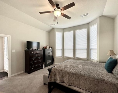 1593 Kessler Drive - Photo Thumbnail 12