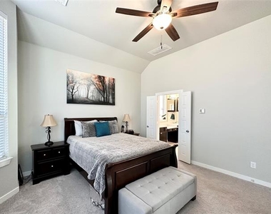 1593 Kessler Drive - Photo Thumbnail 10