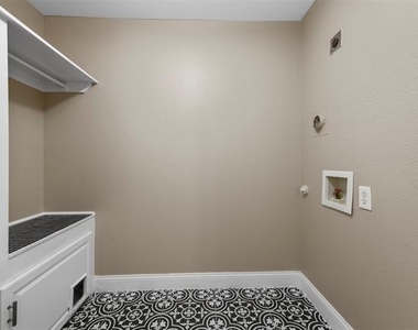 3805 San Lorenzo Drive - Photo Thumbnail 30
