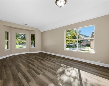 3805 San Lorenzo Drive - Photo Thumbnail 7