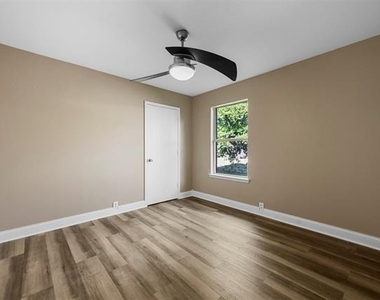 3805 San Lorenzo Drive - Photo Thumbnail 28