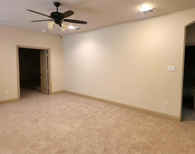 1208 Melcer Street - Photo Thumbnail 25