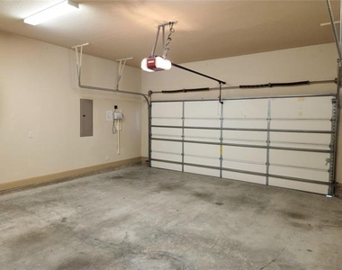 1208 Melcer Street - Photo Thumbnail 35