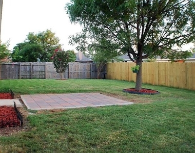 3713 Hermalinda Drive - Photo Thumbnail 5