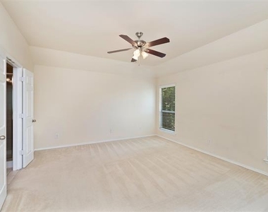 1200 Sierra Blanca Street - Photo Thumbnail 6