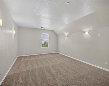 1145 Pedernales Trail - Photo Thumbnail 22