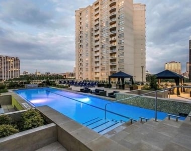 3225 Turtle Creek Boulevard - Photo Thumbnail 33