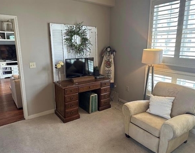 3225 Turtle Creek Boulevard - Photo Thumbnail 22