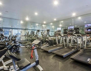 3225 Turtle Creek Boulevard - Photo Thumbnail 36