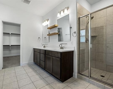 1812 Pecos Drive - Photo Thumbnail 17