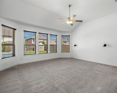 1812 Pecos Drive - Photo Thumbnail 15