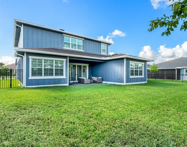 981 Castaway Court - Photo Thumbnail 36