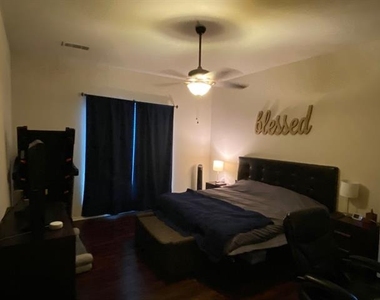 5827 Silver Sage Lane - Photo Thumbnail 14