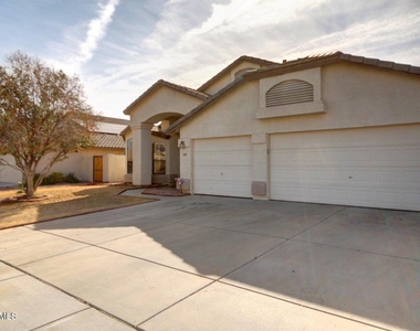12715 W Cambridge Avenue - Photo Thumbnail 1