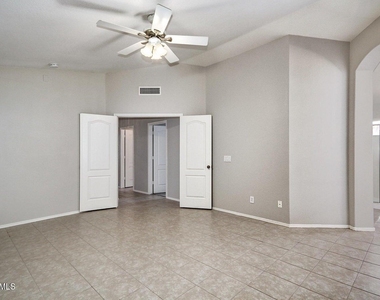 12715 W Cambridge Avenue - Photo Thumbnail 19