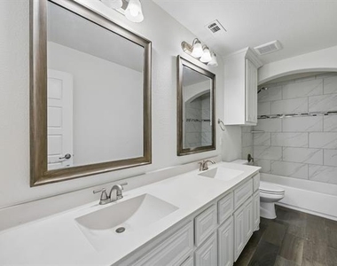 15920 Gladewater Terrace - Photo Thumbnail 23