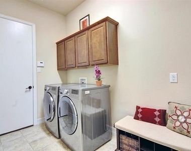 3119 Appalachian Lane - Photo Thumbnail 11