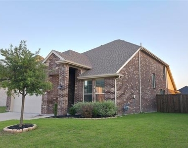 421 Tuscany Drive - Photo Thumbnail 1