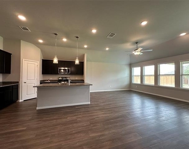 1416 Avalon Court - Photo Thumbnail 28