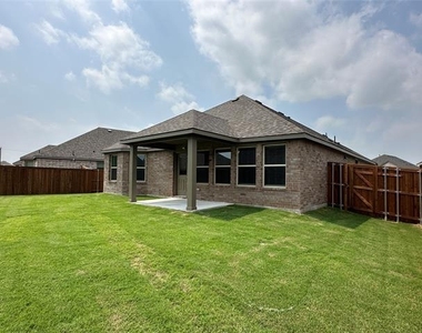 1416 Avalon Court - Photo Thumbnail 18