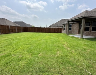 1416 Avalon Court - Photo Thumbnail 17