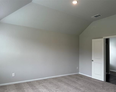 1416 Avalon Court - Photo Thumbnail 10