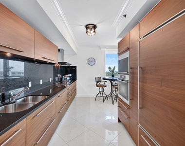 101 S Fort Lauderdale Beach Boulevard - Photo Thumbnail 5
