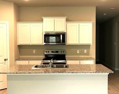 333 Wildrose Circle - Photo Thumbnail 5