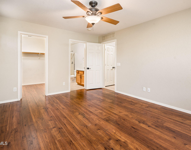 17429 W Watson Lane - Photo Thumbnail 17