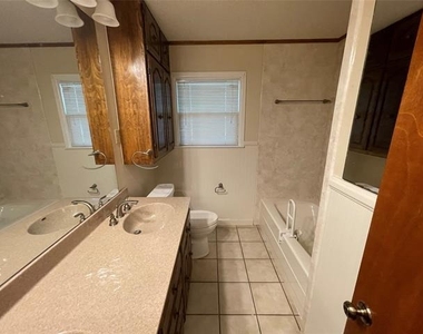1625 Vegas Road - Photo Thumbnail 5