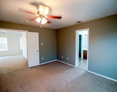1645 Dream Catcher Way - Photo Thumbnail 9