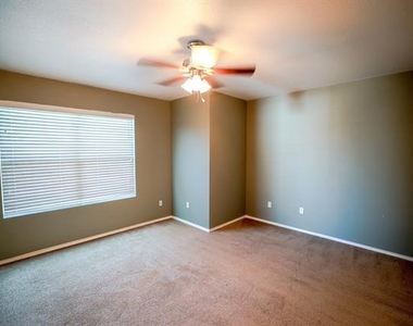 1645 Dream Catcher Way - Photo Thumbnail 8
